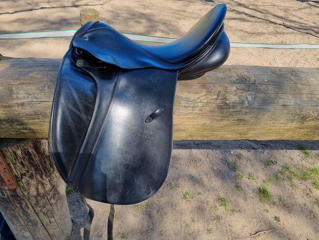 Stübben Tristan XW 17,5 Sitz, Stübben Tristan , Jessica Guntrum, Dressage Saddle, Kerken