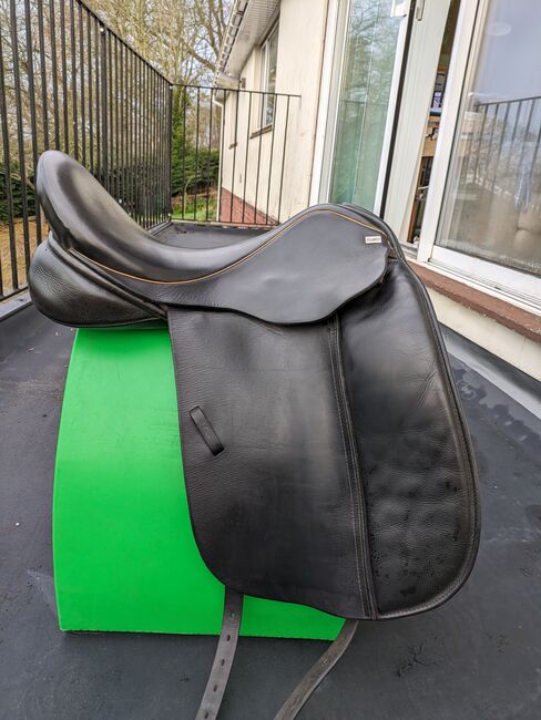 Sue Carson dressage saddle, Sue Carson , Matilda Davey , Dressage Saddle, Sutton St Nicholas, Image 12