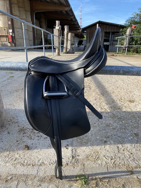 Sommer Dressursattel Esprit 17,5, Sommer Dressursattel , Alena, Dressage Saddle, Calw , Image 2