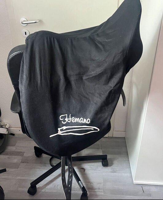 Schwarzer Dressursattel 17 Zoll 31 Kammer der Marke Hemano, sehr gepflegt, sehr guter Zustand! :), Hemano, Fabian Greinert, Privater Anbieter :), Dressage Saddle, Kempen, Image 4