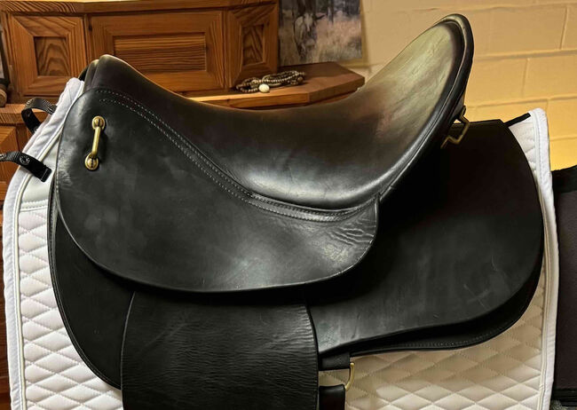 Swing Tree OPTIMA Endurance Sattel Peter Graßl,  Swing Tree/Peter Graßl Optima Endurance, Belja Wegener, Endurance Saddle, Wolfenweiler