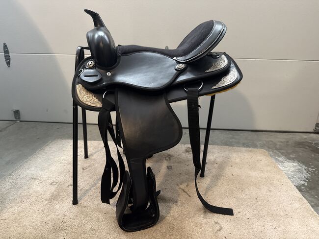 Synthetic western saddle, Unknown Western saddle , Lauren Boisvert, Western Saddle, Novato, california