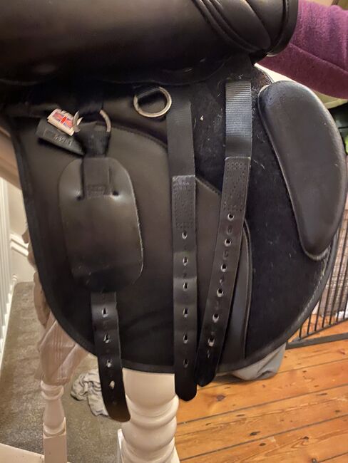 T8 black thorowgood saddle 17.5 inch, Thorowgood  T8 con leather thorowgood black saddle, Ellie Frow, Vielseitigkeitssattel (VS), Barnsley , Abbildung 6