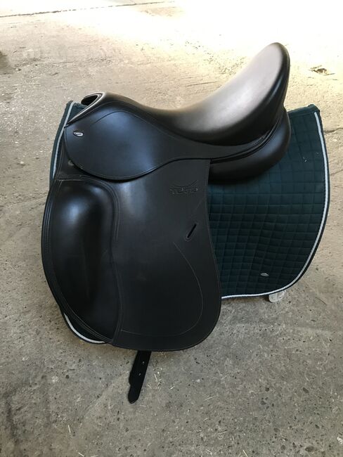 Tekna Close Contact Smooth Dressursattel S Line, Tekna  Tekna Close Contact Smooth Dressursattel S Line, Christina Wölfle, Dressage Saddle, Babenhausen , Image 3