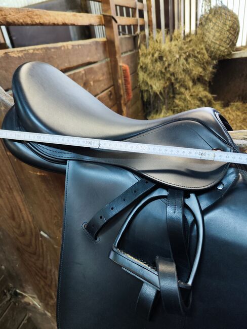 Tekna Club Saddle Smooth 18 Zoll, Tekna  Club Saddle Smooth , Franziska Emde, Vielseitigkeitssattel (VS), Biedenkopf, Abbildung 2