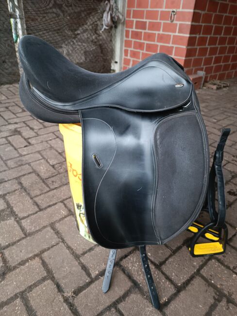 Tekna Dressursattel 17,5" inkl Zubehör, Tekna, Mireille Brumund , Dressage Saddle, Gersten 