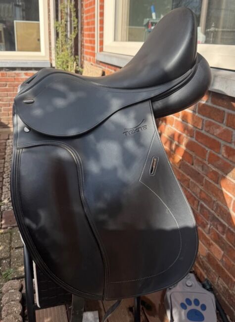 Tekna Dressage Sadle, Tekna, Faith, Dressursattel, Sas van Gent