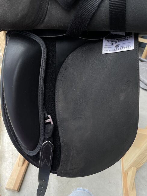 Tekna Smooth-S-Line Dressur Sattel, Tekna Smooth-S-Line, Neele, Dressage Saddle, Bassum, Image 2