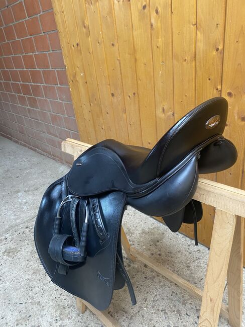 Tekna Springsattel 17,5 Zoll, Tekna, Merle Klanke , Jumping Saddle, Stolzenau, Image 4