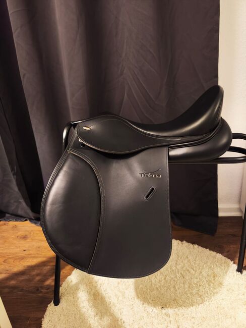 Tekna Sattel, Tekna Mischsattel vs betont Dressur tiefere sitz, Simone Bartels , All Purpose Saddle, Hannover