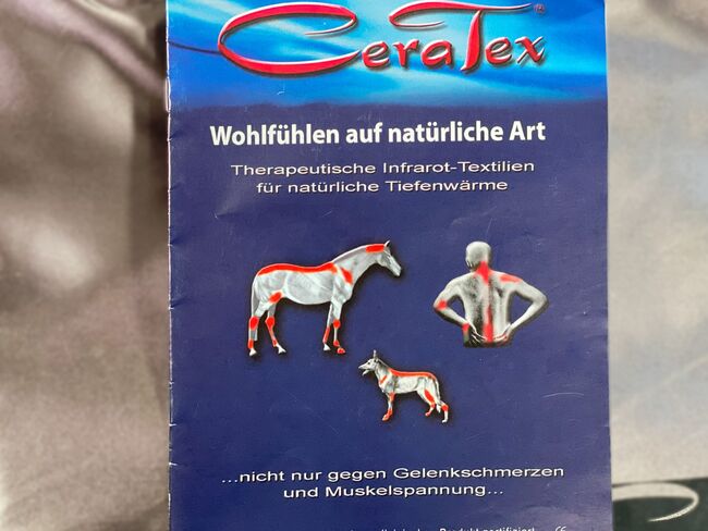 Therapeutische INFRAROT TEXTIL DECKE für natürliche Tiefenwärme, CeraTex Therapeutische Infrarot-Textilien für natürliche Tiefenwärme, Wolfganc Vögele, Derki dla konia, Langenargen, Image 3