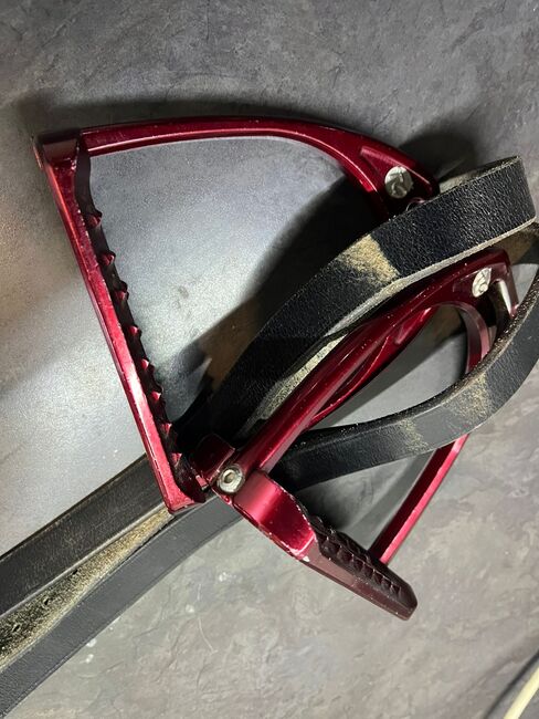 TH Stirrups with new pony leathers, TG, Meghan, Saddle Accessories, Cape town, Image 2