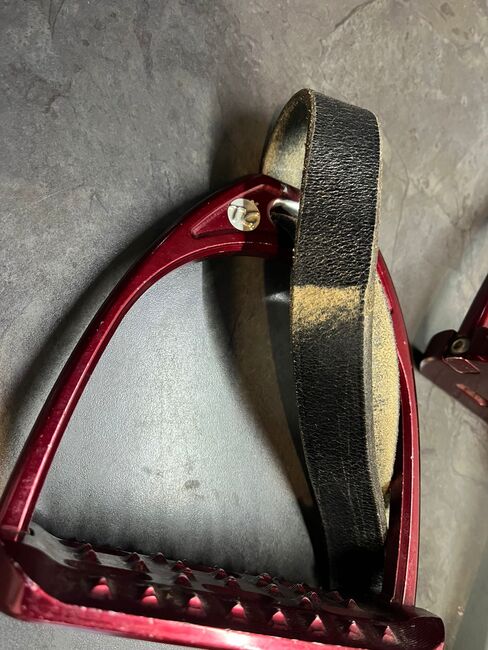 TH Stirrups with new pony leathers, TG, Meghan, Saddle Accessories, Cape town, Image 4