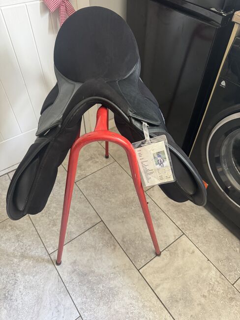 Thorowgood 17.5"  Griffin. Brand New.  Black, Thorowgood Griffin, Tato, Other Saddle, Swindon, Image 3