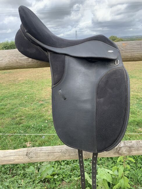 Thorowgood dressage saddle, Thorowgood Thorowgood T4 , Alison , Other Saddle, Hailsham , Image 5