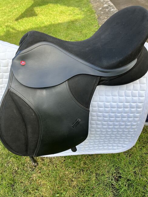 Thorowgood T4 Black 17” MGP Saddle, Thorowgood, Karen , All Purpose Saddle, St Asaph , Image 2