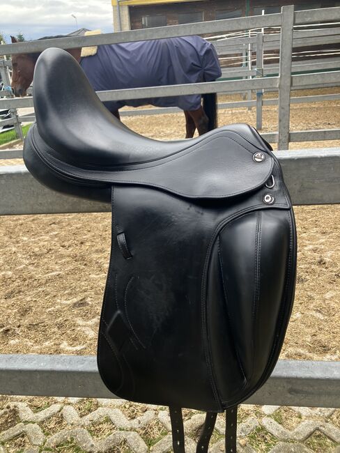Verkaufe gebrauchten Prestige Philosophy D - K 17/33 (aktuell KW 32), Prestige Philosophy D - K, Elisabeth Wimmer, Dressage Saddle, Salzburg, Image 3