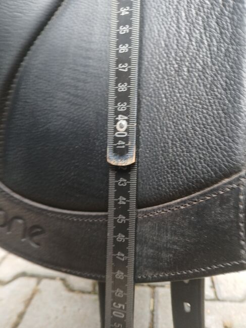 Verkaufe sehr bequemen und gut erhalten Dressursatten in 17 Zoll, rebekka gros, Dressage Saddle, hattenheim, Image 3