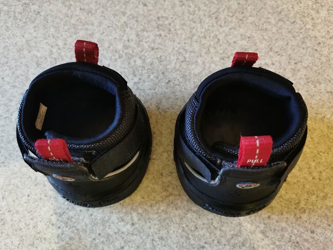 Zu Verkaufen Neue Hufschuhe Equine Fusion Trekking Jogging Grösse 9 Rund, Nadja , Shoeing, Unterkulm, Image 3