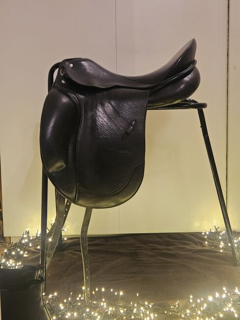 ***TOP*** Passier Corona ii 2 zwei Dressursattel 17 Zoll Lifterkissen, Passier & Sohn Corona II, Line, Dressage Saddle, Hamburg