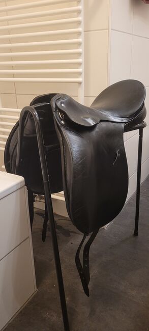 ***TOP*** Passier Dressursattel frisch gepolstert PS-Baum 17" Zoll 33er KW, Passier, Line Backsen, Dressage Saddle, Hamburg, Image 3