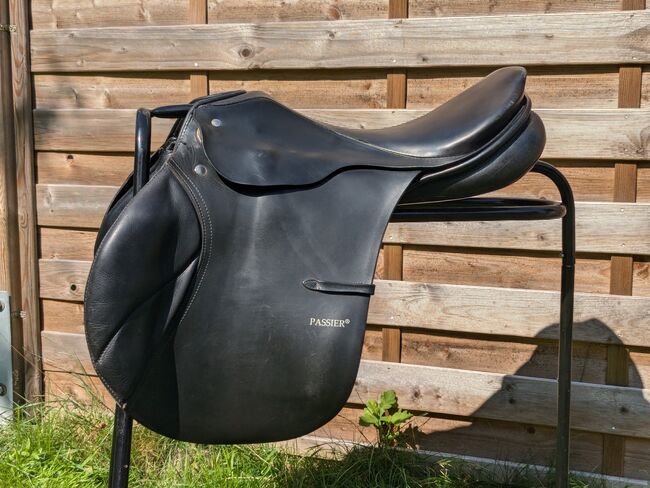 ***TOP*** Passier Springsattel 17,5" Zoll schwarz Markus Ehning Vorgängermodell, Passier Pegasus, Line Backsen, Jumping Saddle, Hamburg