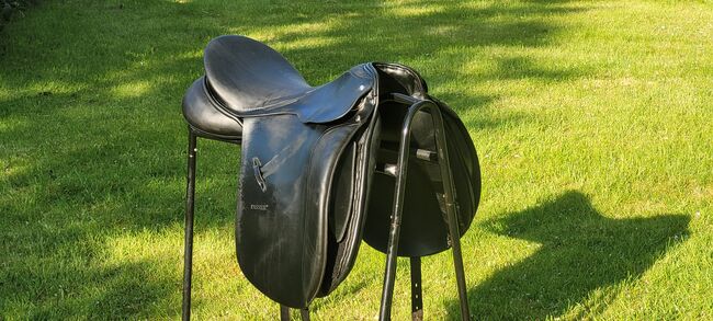 ***TOP*** Passier Patron Dressursattel 17,5 Zoll 33er KW schwarz, Passier Patron, Line Backsen, Dressage Saddle, Hamburg, Image 2