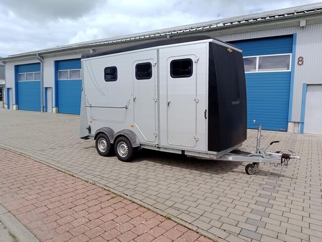 Top gebrauchte Pferdetransporter und Pferdeanhänger + Wohnabteil, Gerhard Strobel (Dickenherr Trucks und Trailers), Horse Trailers, Baden-Württemberg - Unterschneidheim, Image 2