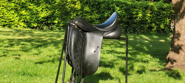 TOP Kentaur Medea Dressursattel 17,5 Zoll Größe 3 Kammerweite, Kentaur  Modea, Line Backsen, Dressage Saddle, Hamburg