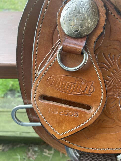 Tough 1 16” western pleasure saddle, Tough 1 Pleasure, Trial Run Tack, Western Saddle, Columbiana, Image 2
