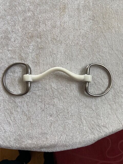 Olivenkopftrense, Inno Sense Slim, Stangengebiss, Trust, Larissa Gade, Horse Bits, Weisslingen