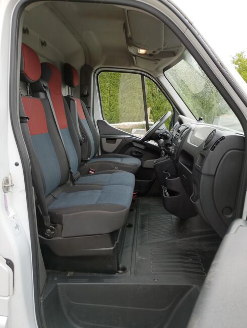 Pferdetransporter Renault 3,5t Hengstausstattung Viehtransporter, Renault Master Renault Master Hengst, Gerhard Strobel (Dickenherr Trucks und Trailers), Przyczepa konna, Baden-Württemberg - Unterschneidheim, Image 17