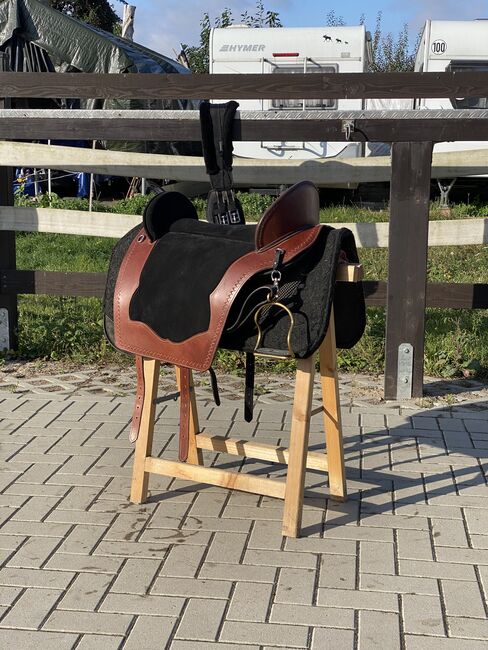 Baumloser Sattel Reitpad wie Hidalgo mit Klettkissen, Antje , For Horses, Peine 