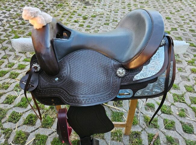 Baumloser Westernsattel 17 Zoll, A&M Wichita, Jenny, Treeless Saddle, Schweinfurt, Image 2