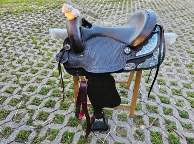 Baumloser Westernsattel 17 Zoll, A&M Wichita, Jenny, Treeless Saddle, Schweinfurt