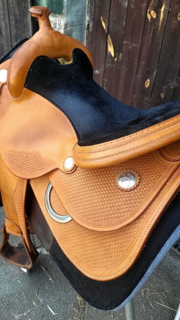 Triple W Westernsattel, Reiningsattel, Triple W 301, Butterfly, Basketpunzierung, Luisa, Western Saddle, Dresden