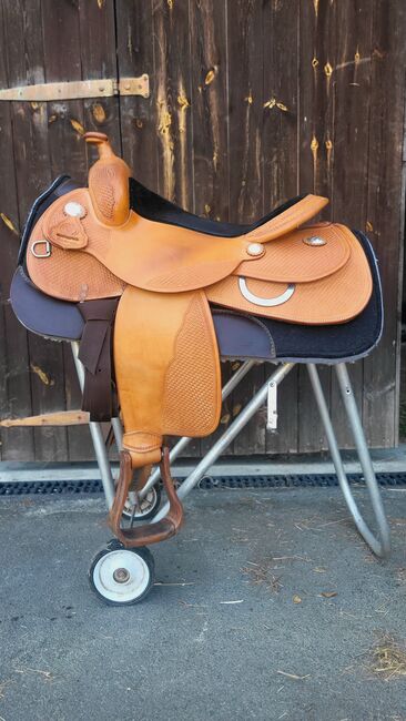 Triple W Westernsattel, Reiningsattel, Triple W 301, Butterfly, Basketpunzierung, Luisa, Westernsattel, Dresden, Abbildung 4