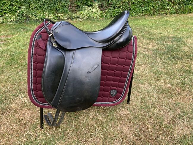 Tristan Dressursattel von Stübben, Stübben  Tristan , Britta Hammer , Dressage Saddle, Lohmar 