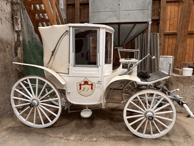 Hochzeitskutsche, Coupé , Adriane Schmedemann Reitschule, Carriages, Schonstett , Image 2