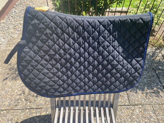 Zwei Schabracken, Walter Kampmann , Dressage Pads, Oberzent 