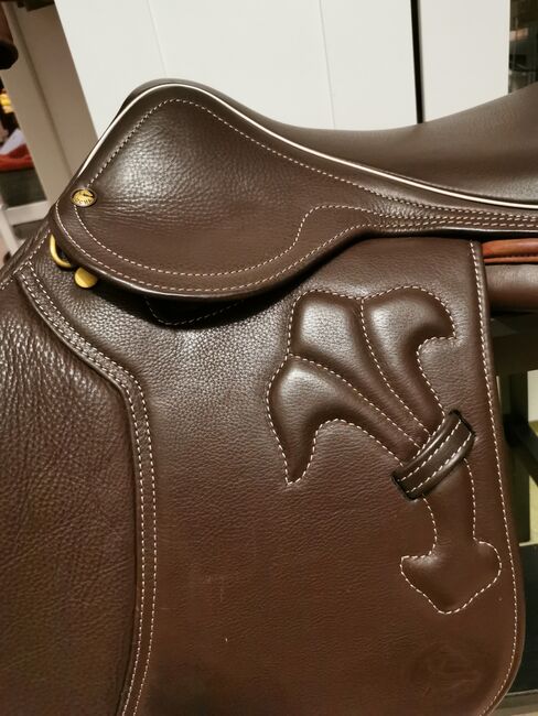 UCHA Springsattel * 17.5 Zoll * NEUwertig * Braun * NP 3390€, UCHA, Selina M. , Jumping Saddle, Rödermark, Image 9
