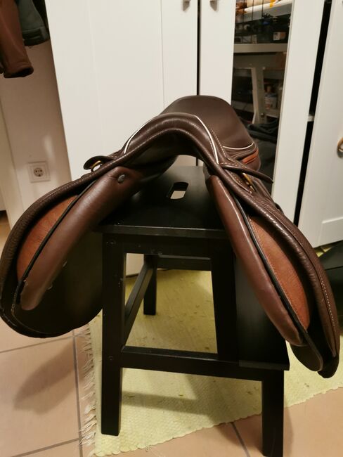 UCHA Springsattel * 17.5 Zoll * NEUwertig * Braun * NP 3390€, UCHA, Selina M. , Jumping Saddle, Rödermark, Image 3