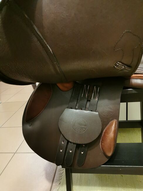 UCHA Springsattel * 17.5 Zoll * NEUwertig * Braun * NP 3390€, UCHA, Selina M. , Jumping Saddle, Rödermark, Image 6