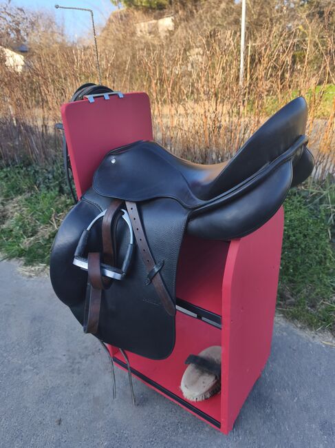 sattelhalter, Sattelhalter, Isa1, Szafka stajenna na sprzęt jeździecki, Euskirchen