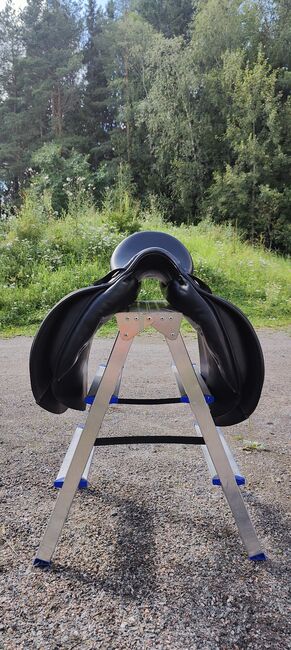 Prestige Roma VSD All-Purpose Saddle – 17” / 34 – Excellent Condition, Prestige Roma VSD, Essi Karvonen , Siodła wszechstronne, Turku, Image 2
