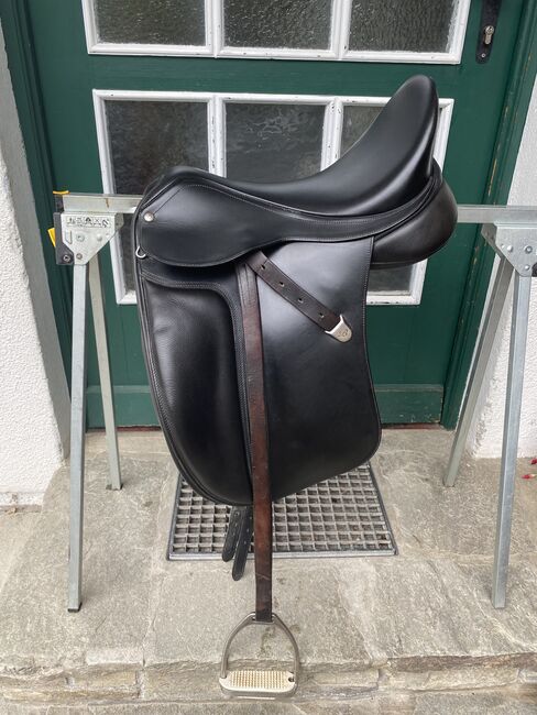 Wunderschöner Bates Dressursattel, Bates , Isabella , Dressage Saddle, Schladming