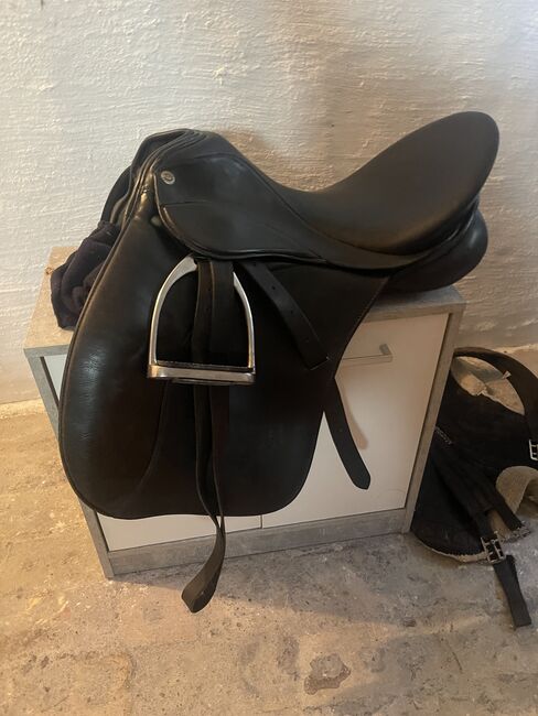 Gut gebrauchter Sattel, Theo Sommer  Diplomat Exklusiv , Sammie, Dressage Saddle, Neuenhagen 