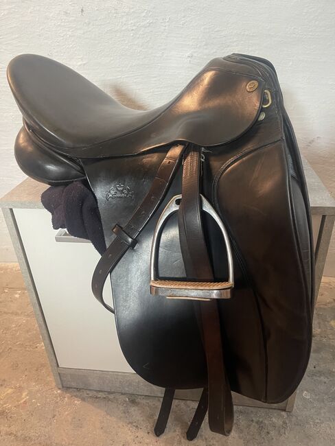 Gut gebrauchter Sattel, Theo Sommer  Diplomat Exklusiv , Sammie, Dressage Saddle, Neuenhagen , Image 4