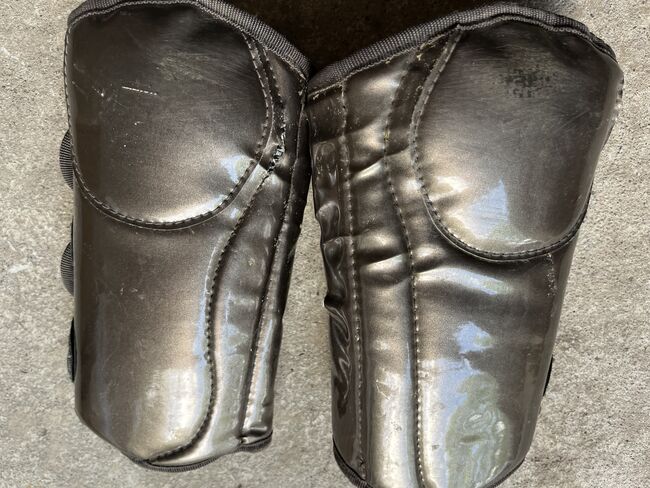 Verschiedene Gamaschen WB, Verschiedene , Uschi Nowlan, Tendon Boots, München, Image 4