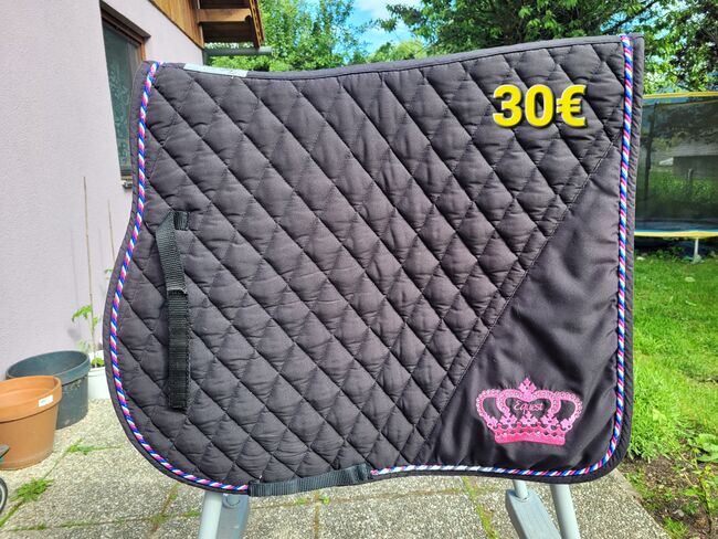 diverse Schabracken, Eskadron, Spooks, HKM, HV Polo, Showmaster, Corinna , Dressage Pads, Spittal/Drau, Image 8